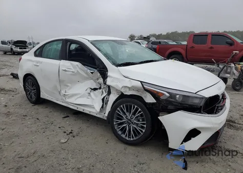 2023 Kia Forte Gt Line z USA, uszkodzony, nr VIN 3KPF54AD2PE640961